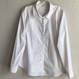 Time and Tru Women's Crisp White Button Down Shirt